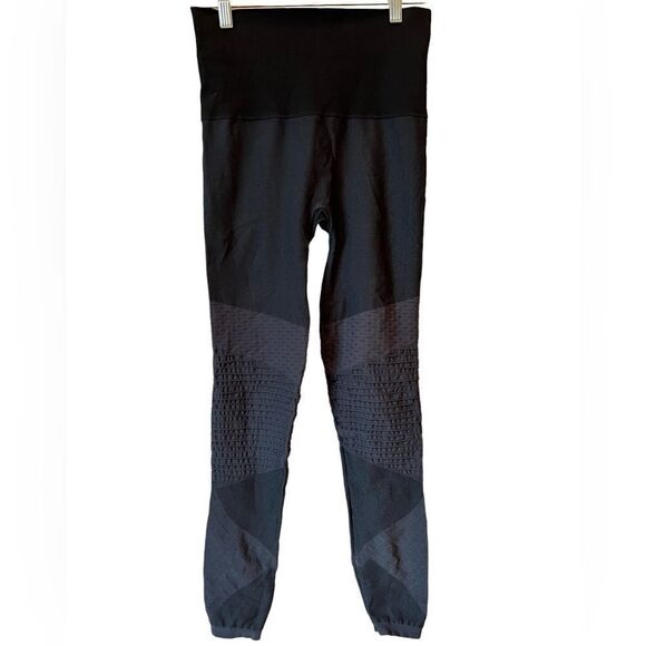 Spanx Look At Me Now Seamless Moto Leggings - Picture 8 of 9